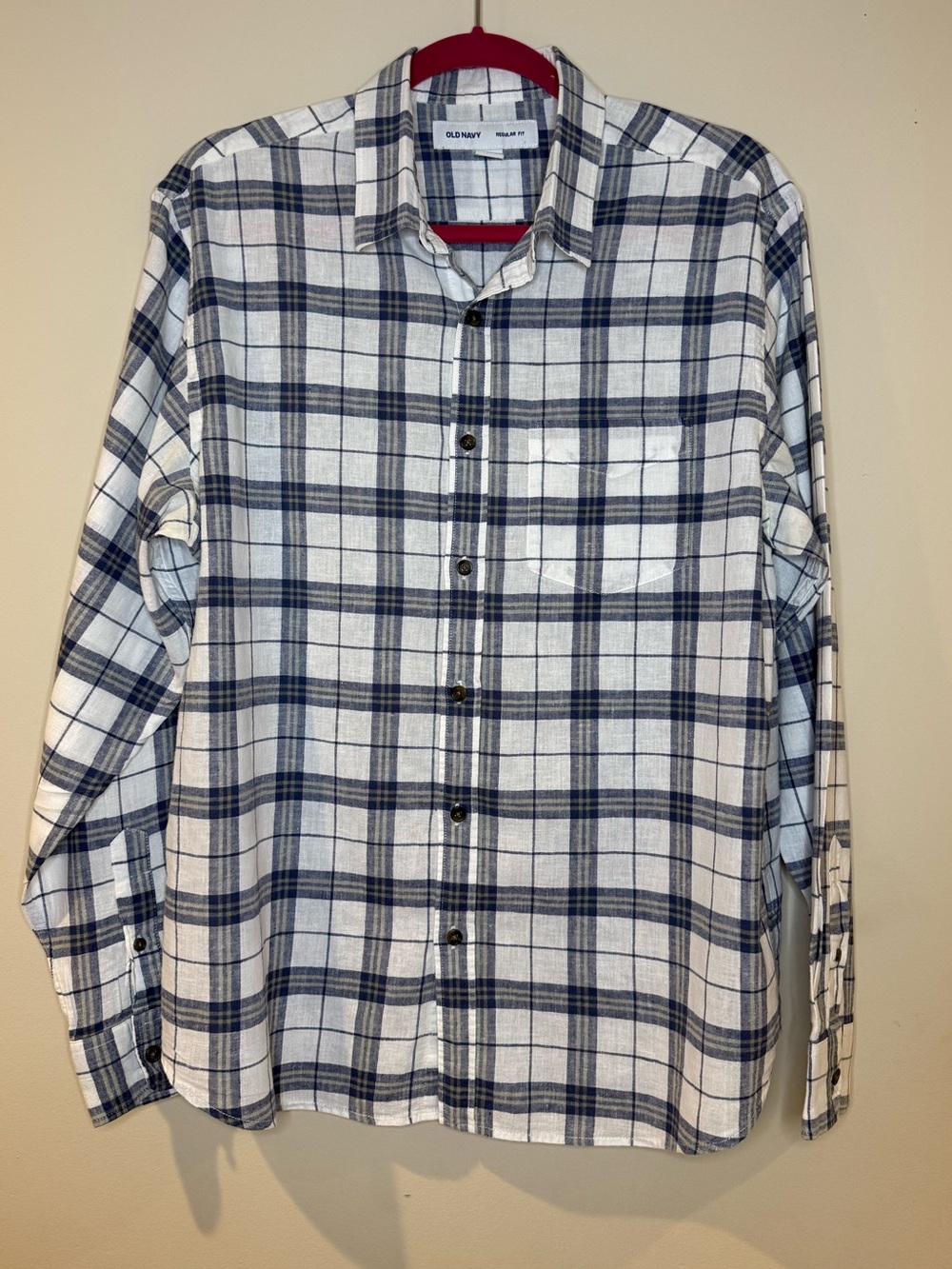 Old Navy Men's Navy and White Plaid Button-Up Shirt